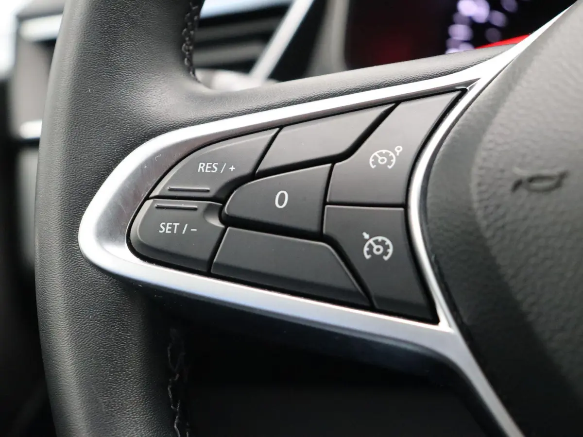 1.0 TCe Zen | Dealeronderhouden | Parkeersensoren achter | Airco | Navigatie | Apple Carplay & Android Auto |