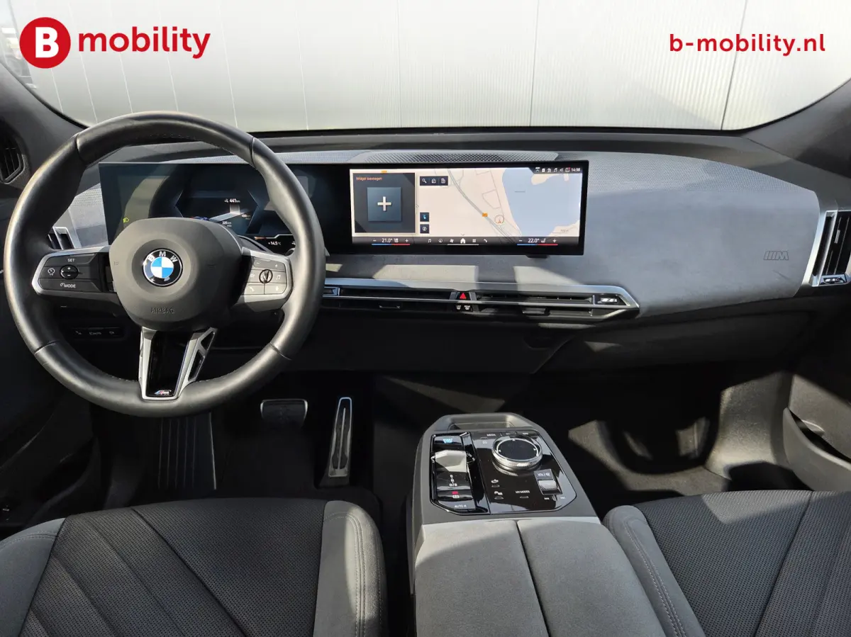 xDrive45 101 kWh M-Sport 'Tansanitblau' Harman Kardon NL Auto! | Adaptive LED | Stuur/Stoelverwarming | DAB | Driving Assist. Plus