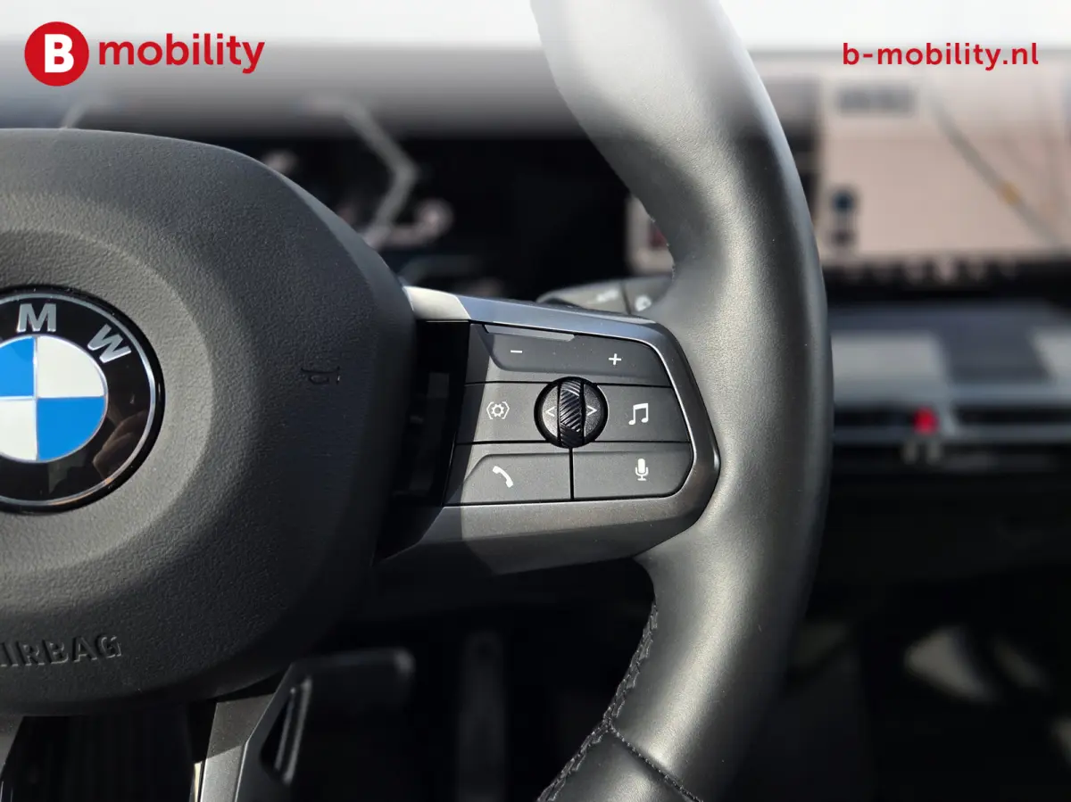 xDrive45 101 kWh M-Sport 'Tansanitblau' Harman Kardon NL Auto! | Adaptive LED | Stuur/Stoelverwarming | DAB | Driving Assist. Plus