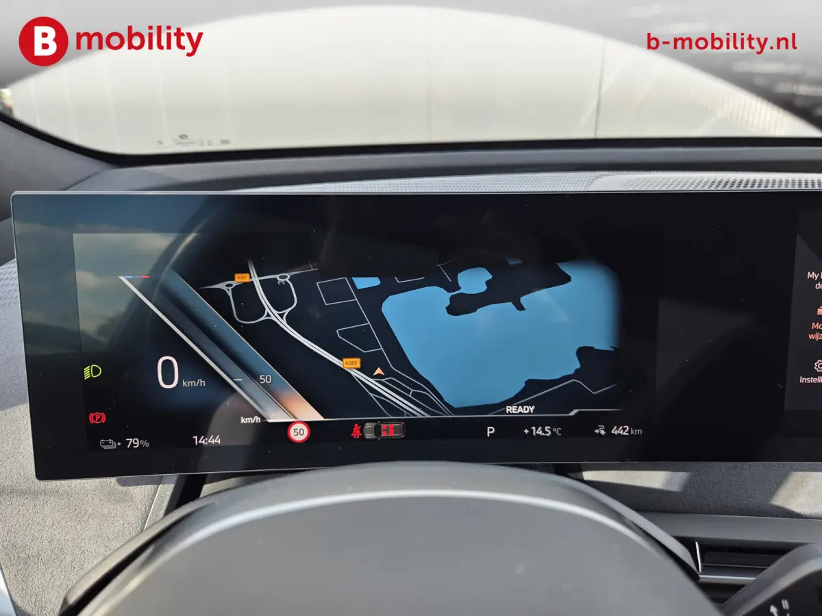 xDrive45 101 kWh M-Sport 'Tansanitblau' Harman Kardon NL Auto! | Adaptive LED | Stuur/Stoelverwarming | DAB | Driving Assist. Plus