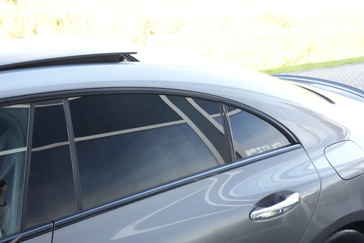 180 AMG | 136pk | Panoramadak | Stoelverwarming | Camera | Deze Mercedes-Benz CLA 180 AMG Line combineert het elegante coupédesign met een sportieve uitstraling en het comfort dat je van Me