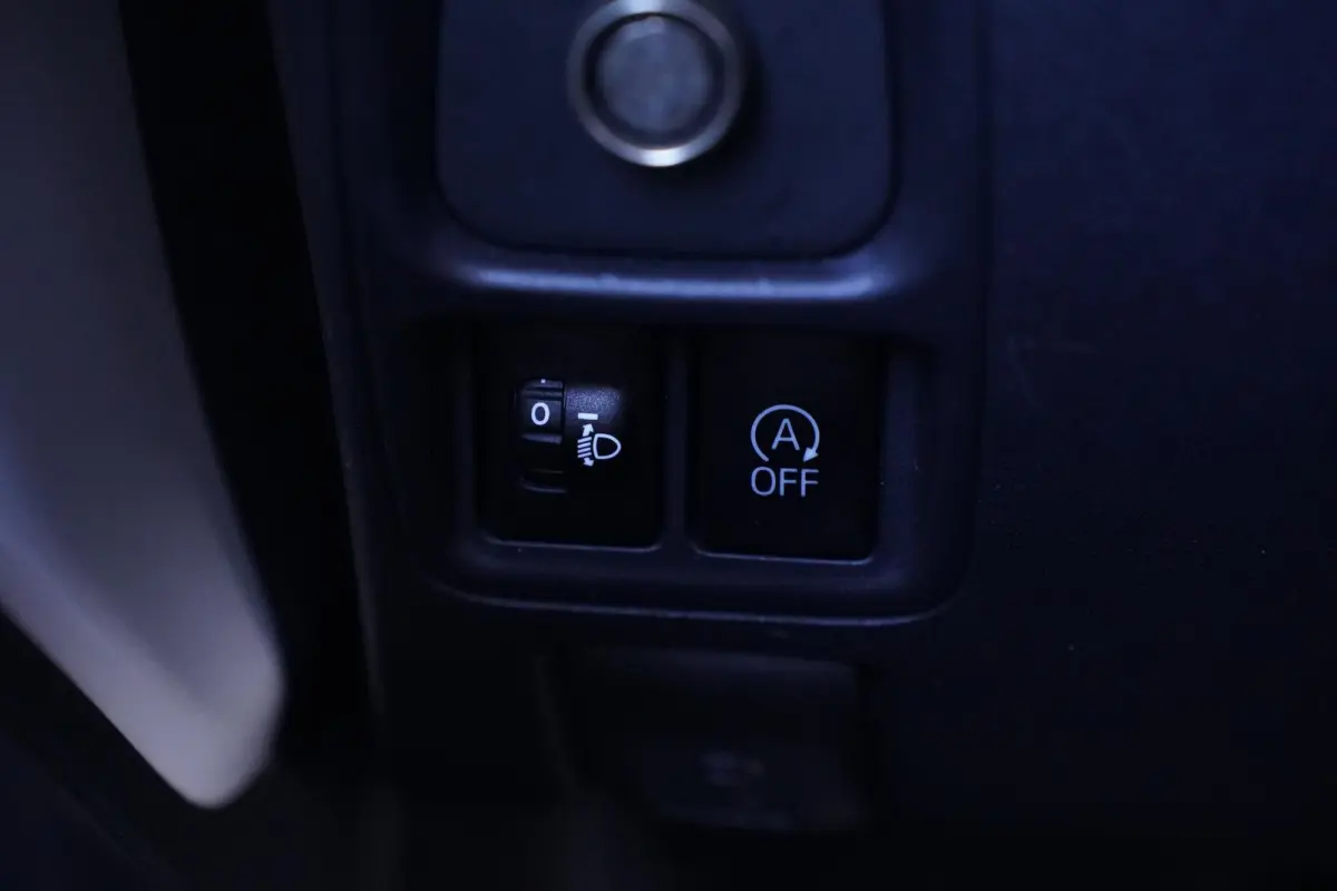 1.0 e-VTi Active 1e Eig. NAP Premium pack