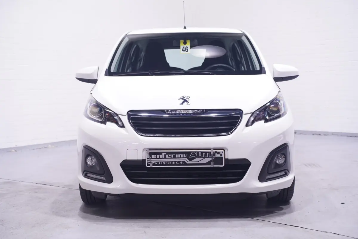 1.0 e-VTi Active 1e Eig. NAP Premium pack