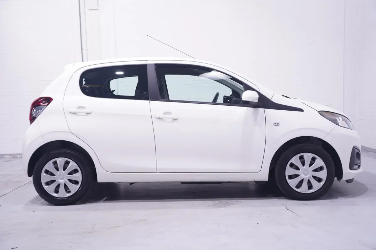 1.0 e-VTi Active 1e Eig. NAP Premium pack