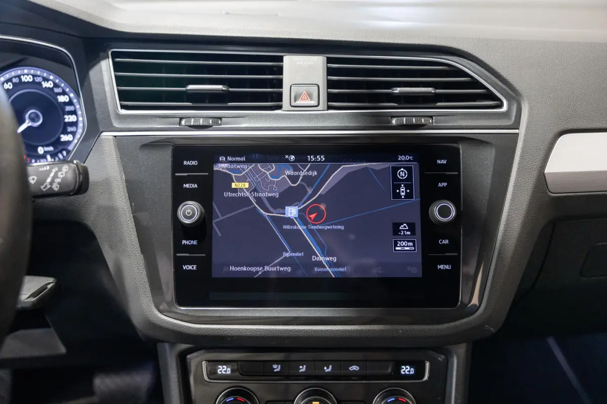 1.4 TSI ACT R-Line Business / 150pk / Automatische klimaatregeling / Apple CarPlay /