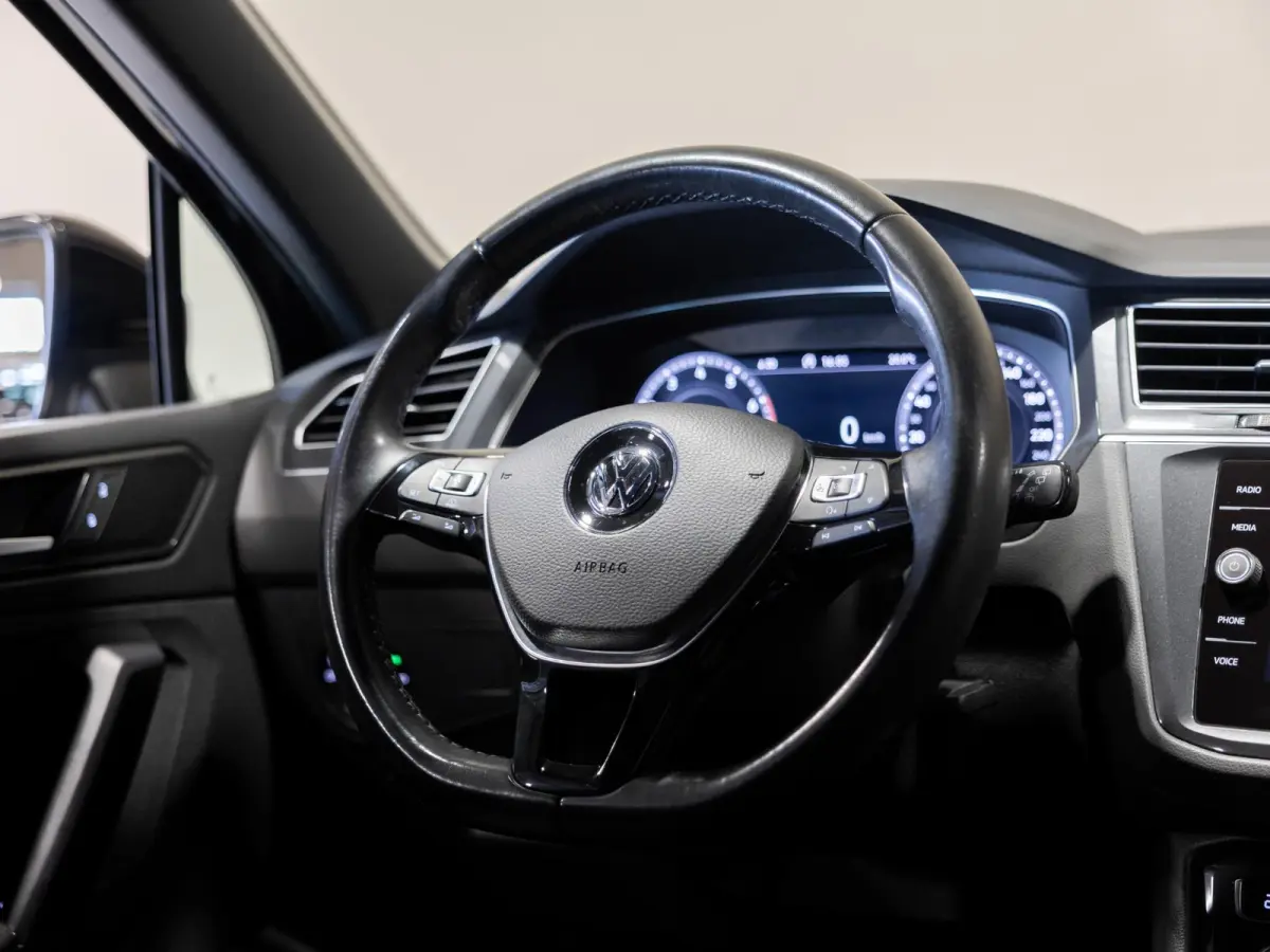 1.4 TSI ACT R-Line Business / 150pk / Automatische klimaatregeling / Apple CarPlay /