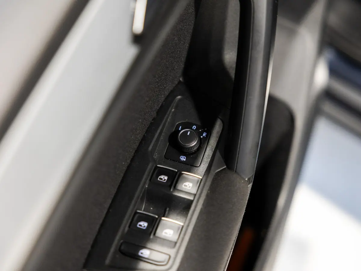 1.4 TSI ACT R-Line Business / 150pk / Automatische klimaatregeling / Apple CarPlay /