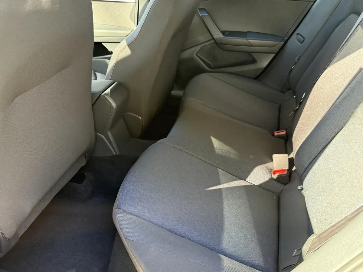 1.0 EcoTSI FR | PDC+ Camera | Climate control | Apple Carplay/Android Auto | LM Velgen |
