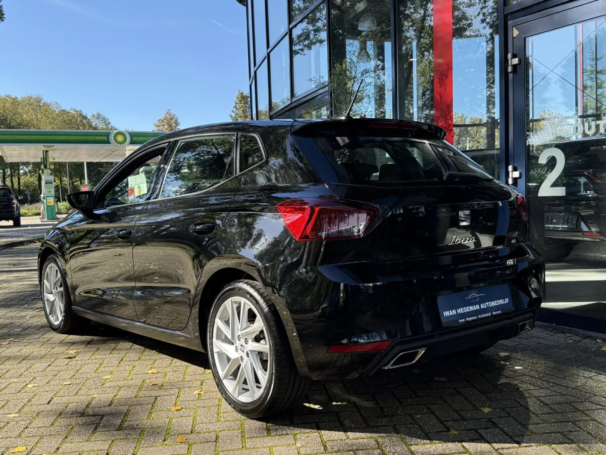 1.0 EcoTSI FR | PDC+ Camera | Climate control | Apple Carplay/Android Auto | LM Velgen |