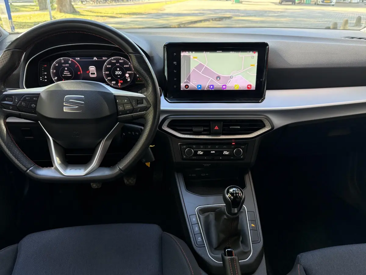 1.0 EcoTSI FR | PDC+ Camera | Climate control | Apple Carplay/Android Auto | LM Velgen |