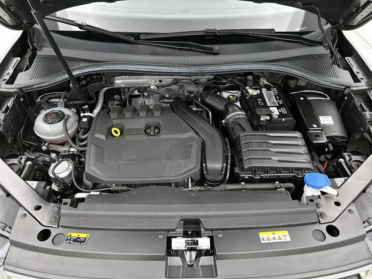 1.5 TSI Life Business | 131 PK | Apple Carplay / Android Auto | Achteruitrijcamera | Adaptive Cruise Control | Trekhaak | Digital Cockpit Pro | Stuurwielverwarming | Navigatie | Stoelverwarm