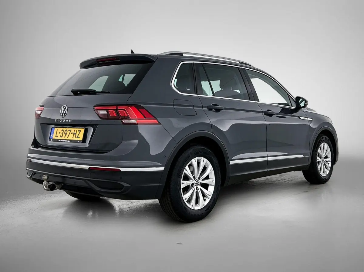 1.5 TSI Life Business | 131 PK | Apple Carplay / Android Auto | Achteruitrijcamera | Adaptive Cruise Control | Trekhaak | Digital Cockpit Pro | Stuurwielverwarming | Navigatie | Stoelverwarm