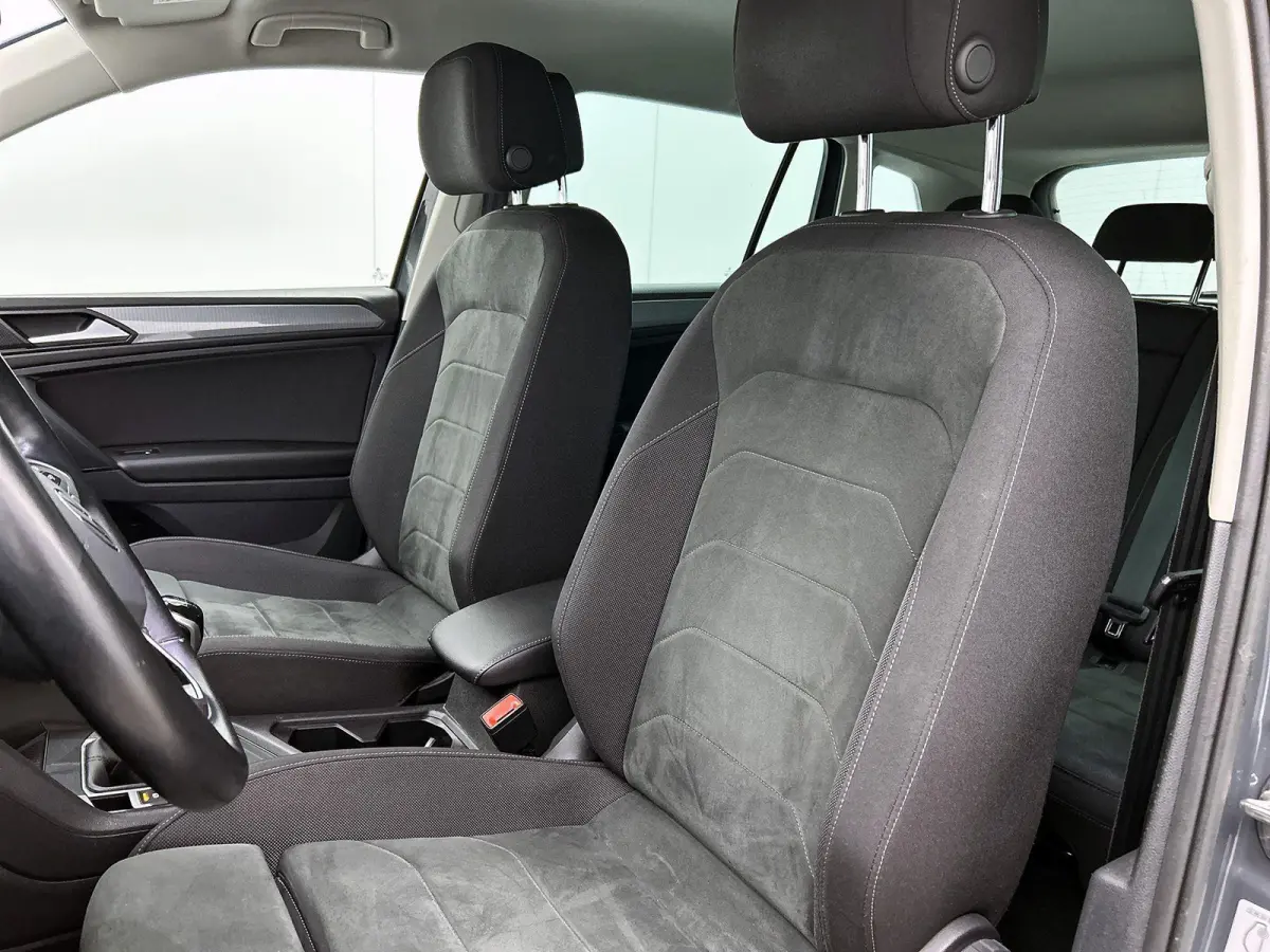 1.5 TSI Life Business | 131 PK | Apple Carplay / Android Auto | Achteruitrijcamera | Adaptive Cruise Control | Trekhaak | Digital Cockpit Pro | Stuurwielverwarming | Navigatie | Stoelverwarm