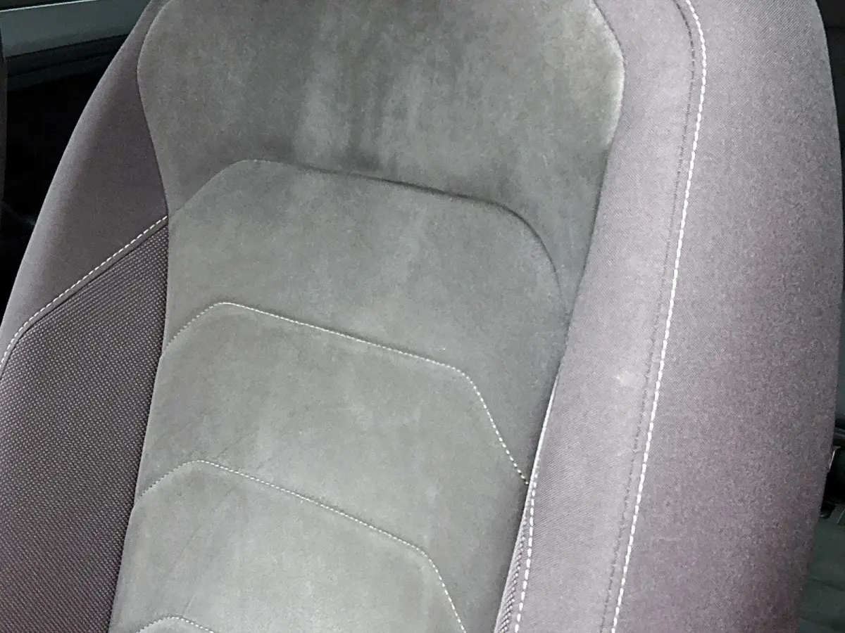 1.5 TSI Life Business | 131 PK | Apple Carplay / Android Auto | Achteruitrijcamera | Adaptive Cruise Control | Trekhaak | Digital Cockpit Pro | Stuurwielverwarming | Navigatie | Stoelverwarm