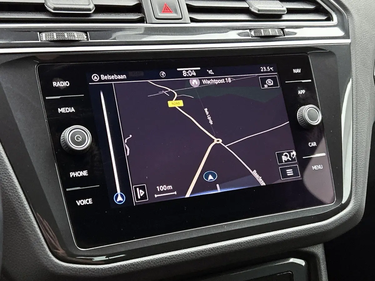 1.5 TSI Life Business | 131 PK | Apple Carplay / Android Auto | Achteruitrijcamera | Adaptive Cruise Control | Trekhaak | Digital Cockpit Pro | Stuurwielverwarming | Navigatie | Stoelverwarm