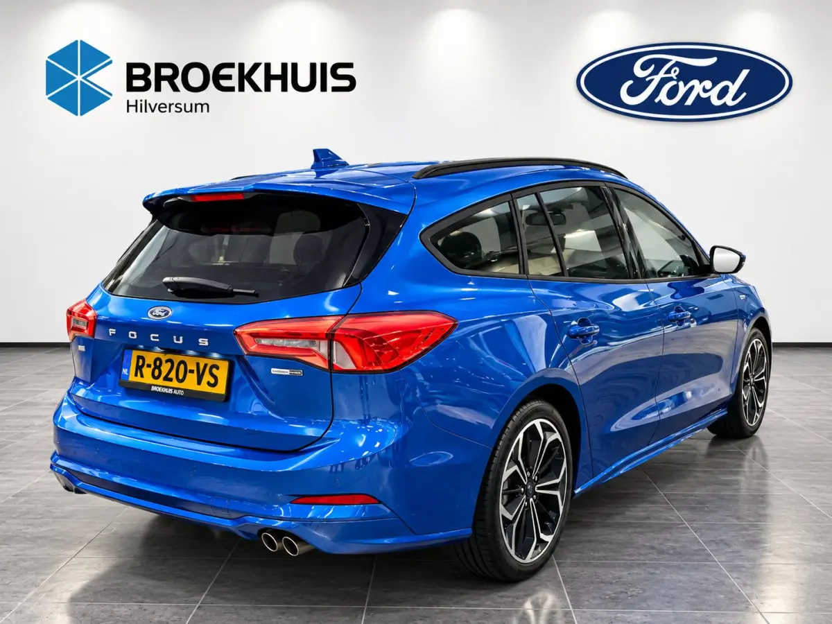 1.0 EcoBoost Hybrid ST Line Business | Winterpack | 18"LMV