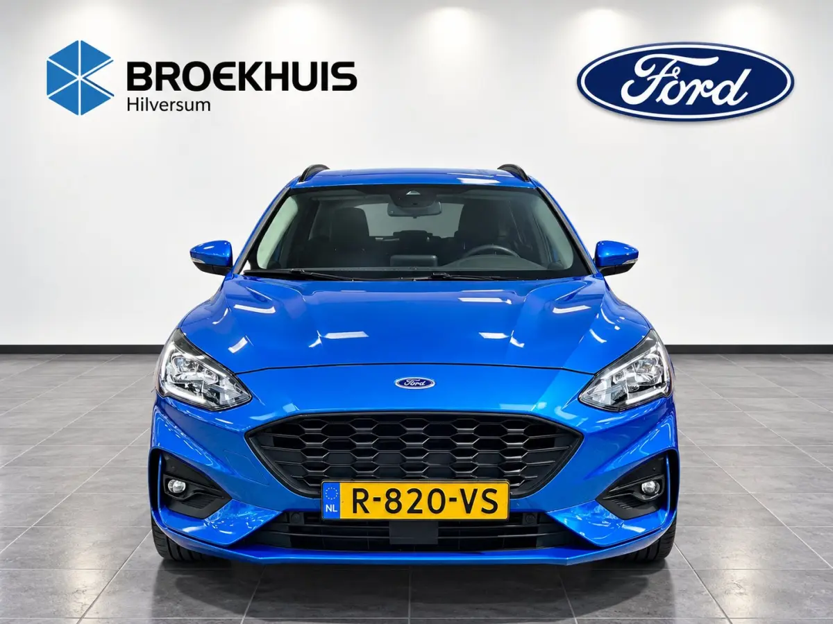 1.0 EcoBoost Hybrid ST Line Business | Winterpack | 18"LMV