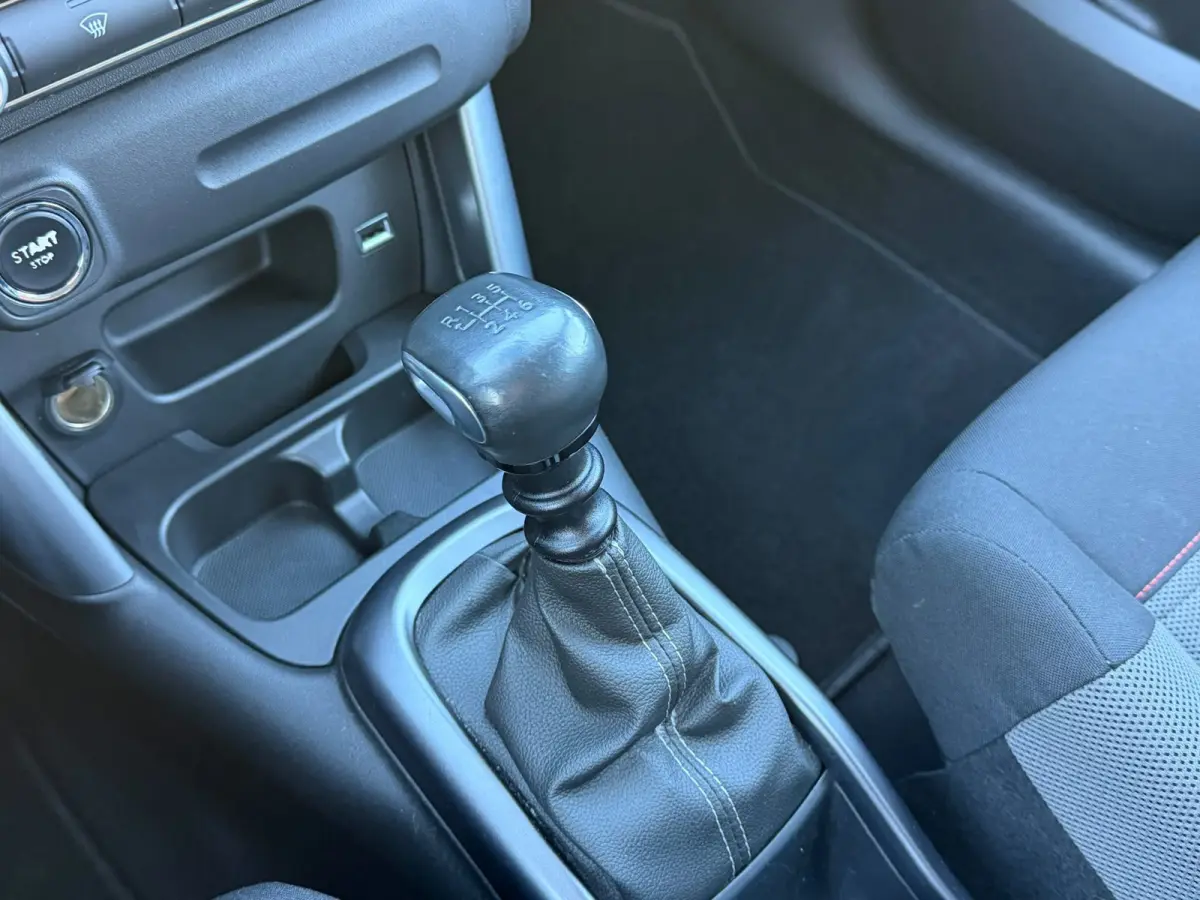 1.2 PureTech S&S Shine handgeschakeld Trekhaak, Camera achter, Cruise Control, Navigatie, Dodehoek detentie
