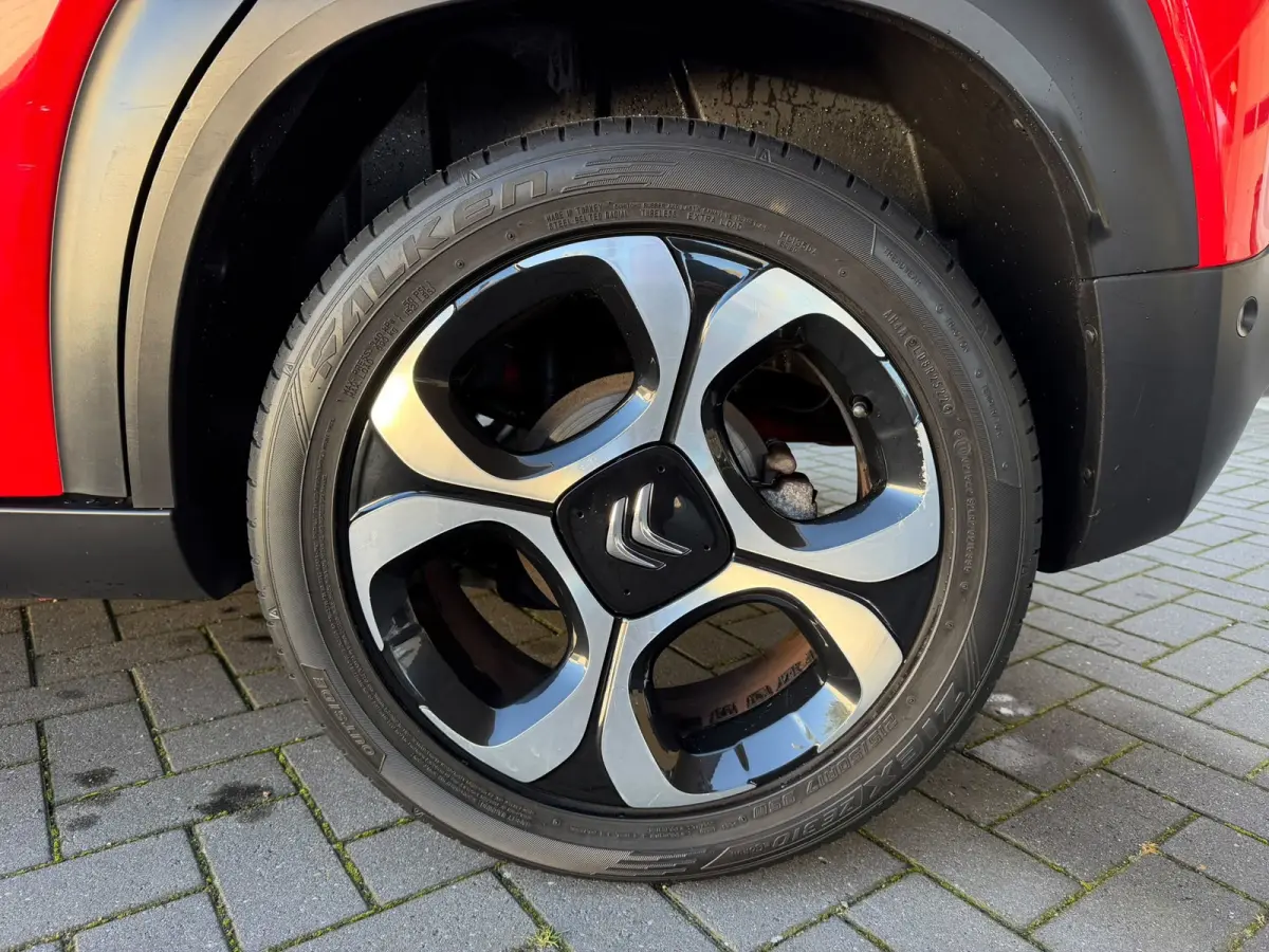 1.2 PureTech S&S Shine handgeschakeld Trekhaak, Camera achter, Cruise Control, Navigatie, Dodehoek detentie