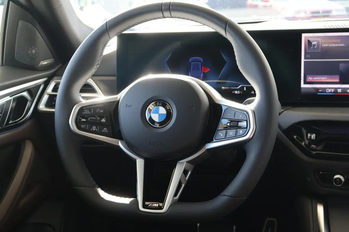 eDrive40 M Sport Edition 84 kWh | M Sport Pro | Innovation Pack | Comfort Pack | Harman Kardon | Panoramdak