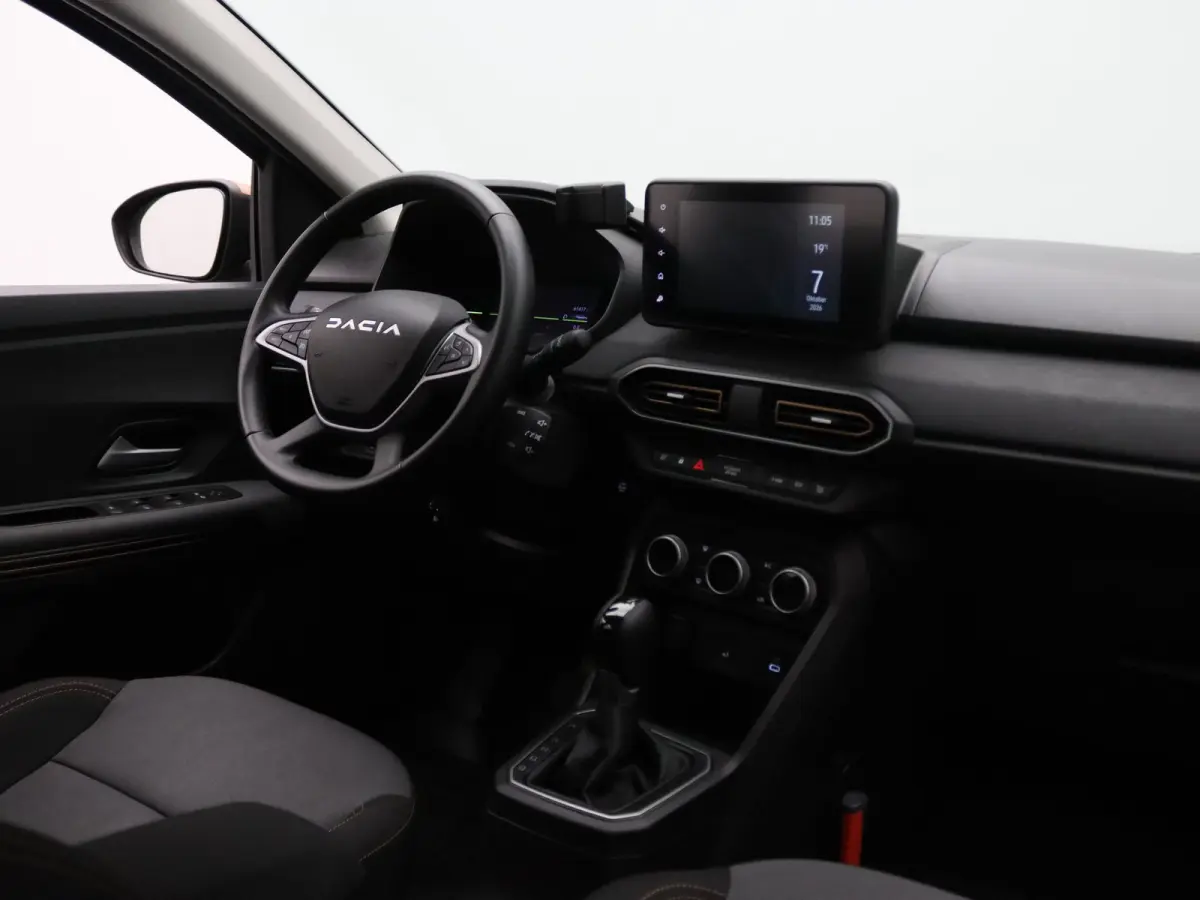 140pk Hybrid Extreme 7p. Apple Carplay/Android Auto | Climate