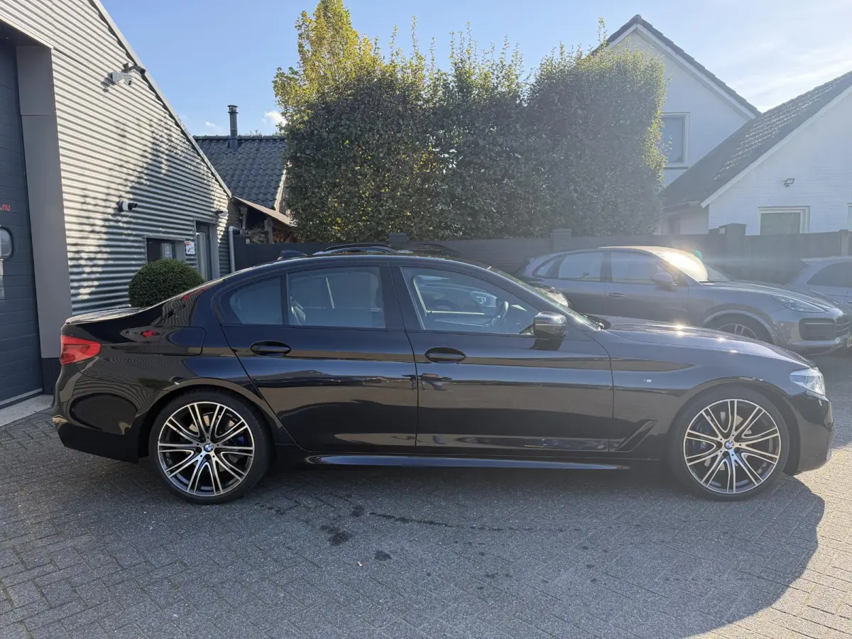 530d High Executive Edition M-Sport | Head-Up Display | Navigatie | Parkeersensoren |