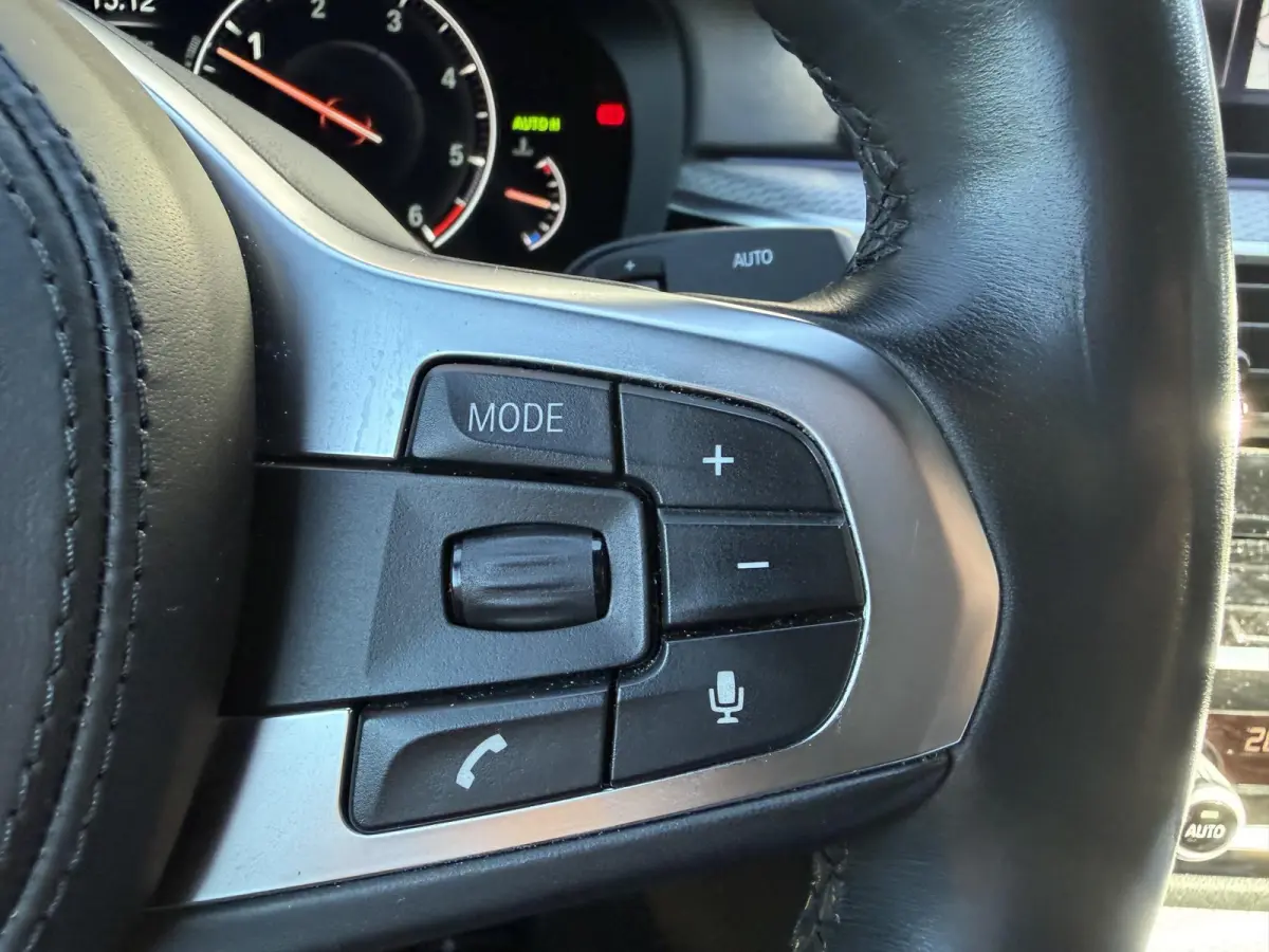 530d High Executive Edition M-Sport | Head-Up Display | Navigatie | Parkeersensoren |