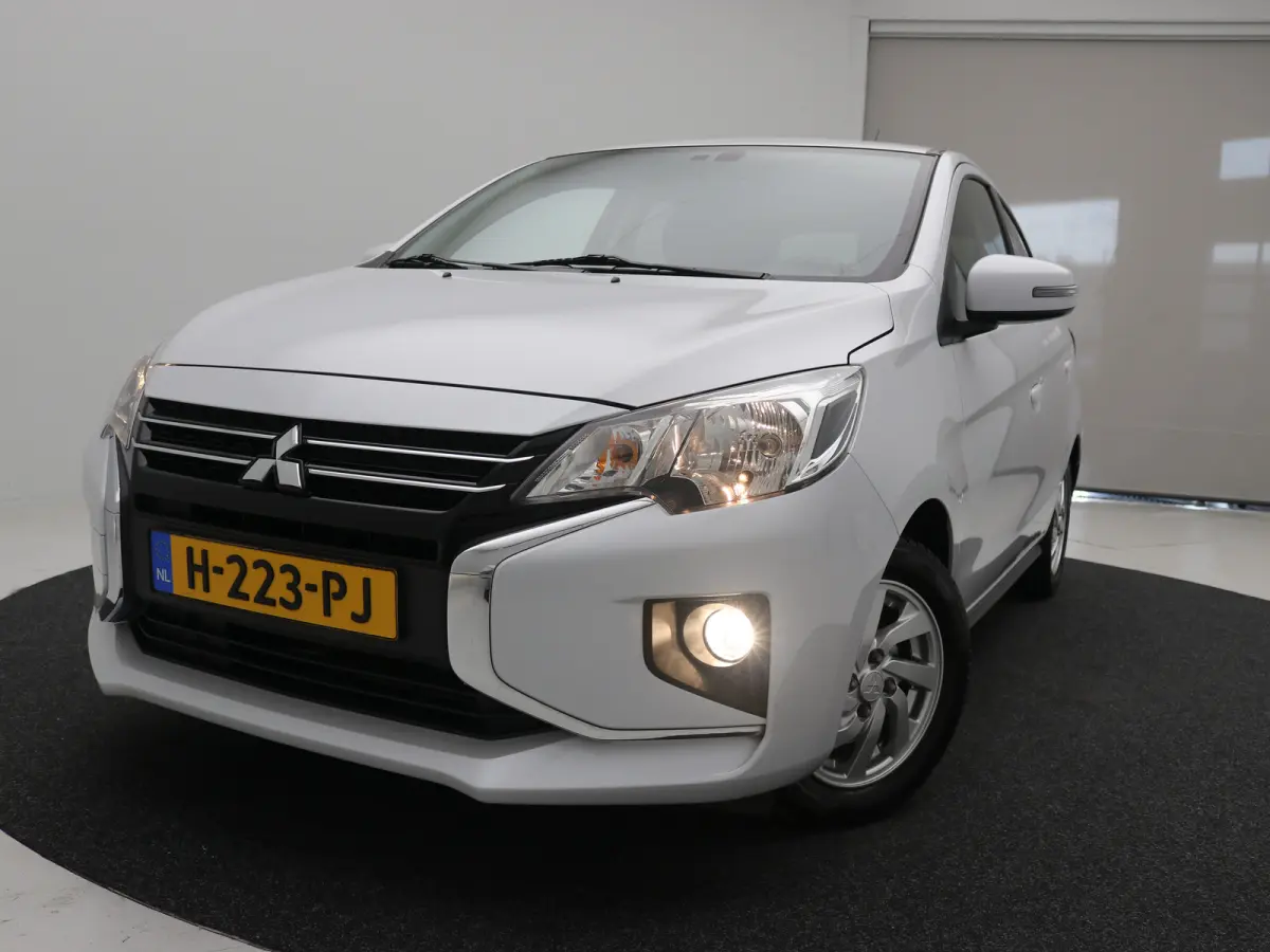 | Airco (automatisch) | Audio installatie standaard | Cruisecontrol standaard