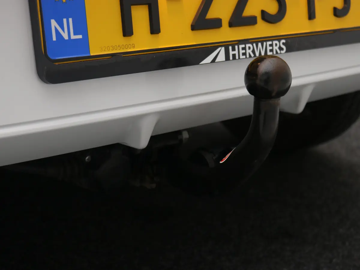| Airco (automatisch) | Audio installatie standaard | Cruisecontrol standaard