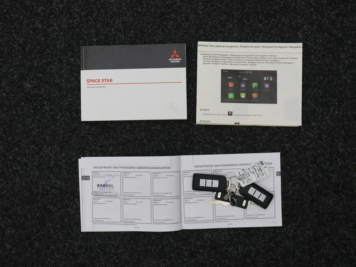 | Airco (automatisch) | Audio installatie standaard | Cruisecontrol standaard