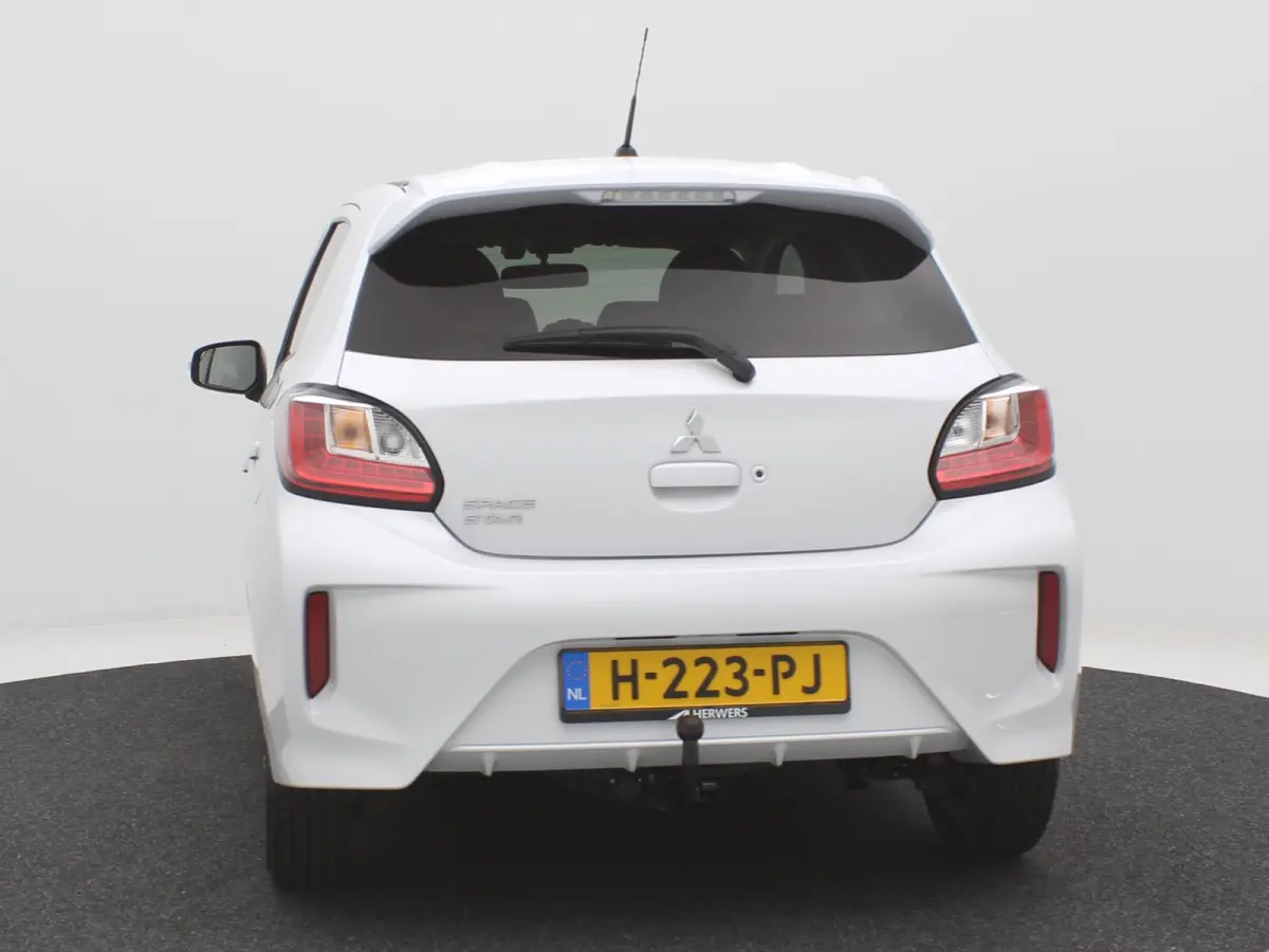 | Airco (automatisch) | Audio installatie standaard | Cruisecontrol standaard