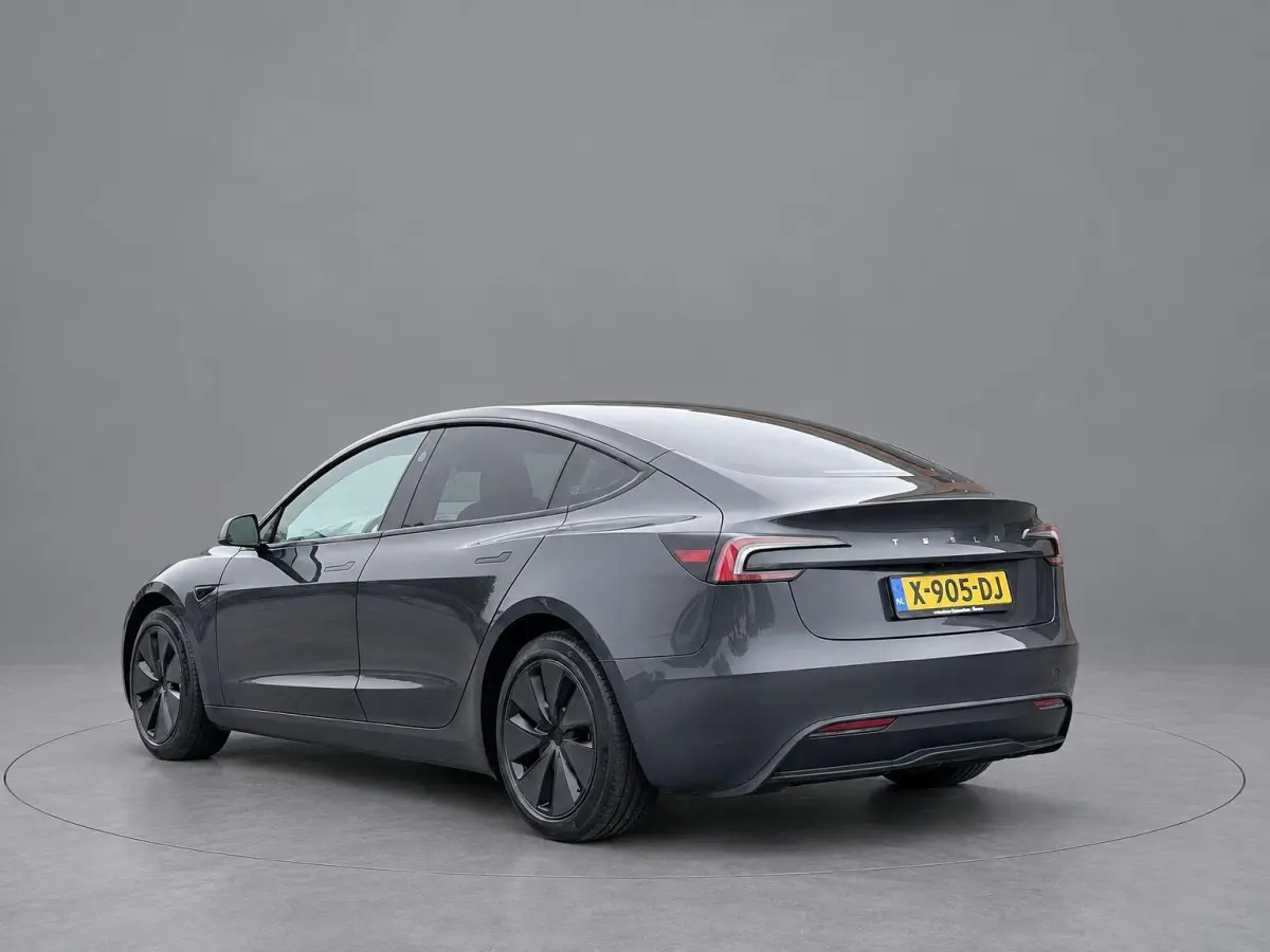 RWD 60 kWh | Highland | Origineel NL | Rijklaarprijs