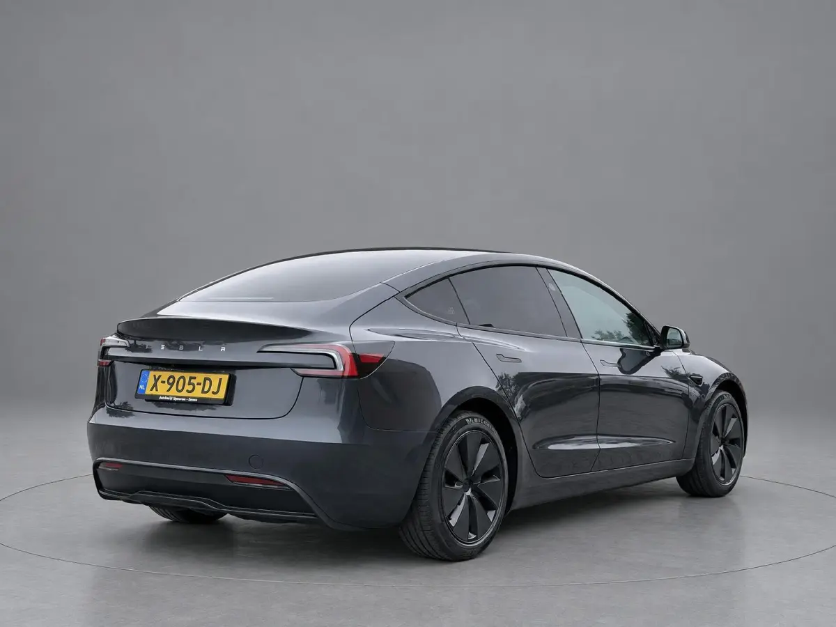 RWD 60 kWh | Highland | Origineel NL | Rijklaarprijs