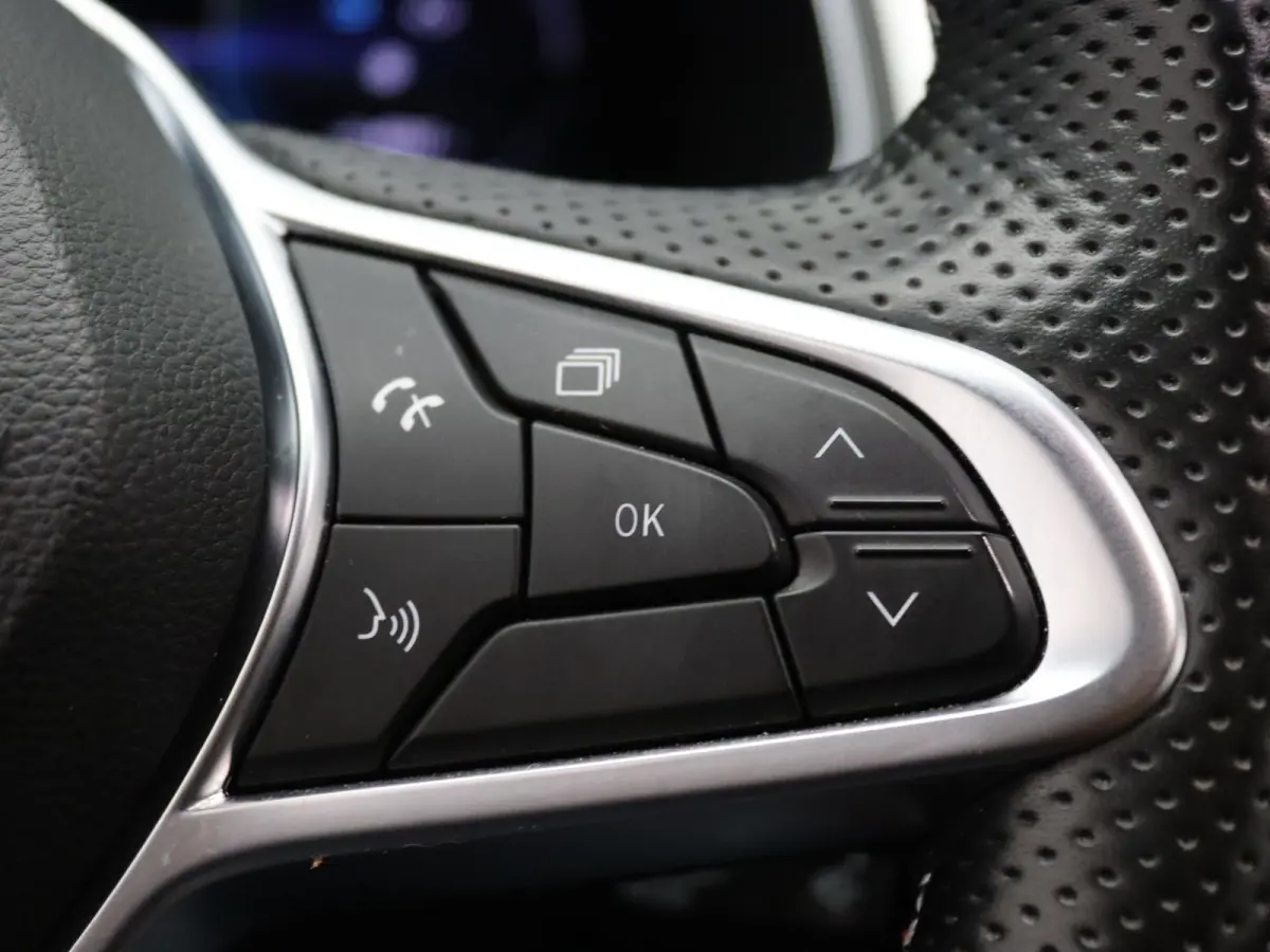 145pk E-Tech Hybrid R.S. Line Apple Carplay/Android Auto | Trekhaak afneembaar.