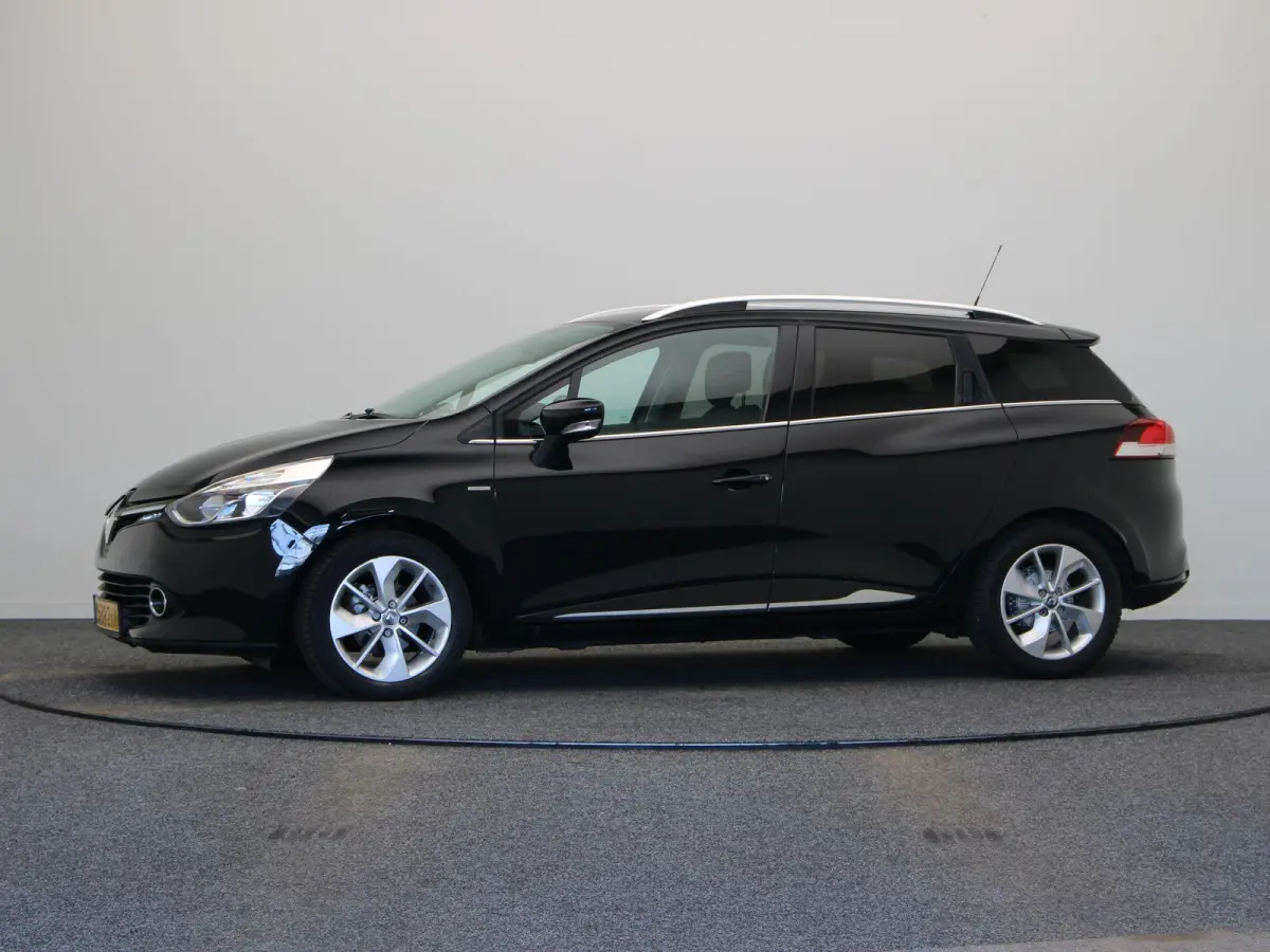 TCe 90pk Limited | Trekhaak | Achteruitrijcamera | Navigatie | Parkeersensoren Achter | Airco | Cruise Control