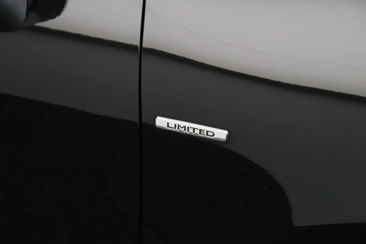 TCe 90pk Limited | Trekhaak | Achteruitrijcamera | Navigatie | Parkeersensoren Achter | Airco | Cruise Control