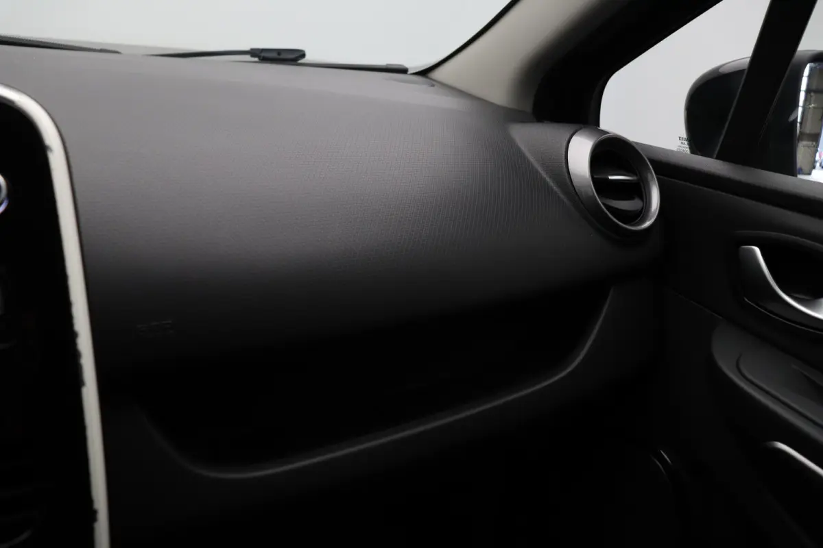 TCe 90pk Limited | Trekhaak | Achteruitrijcamera | Navigatie | Parkeersensoren Achter | Airco | Cruise Control