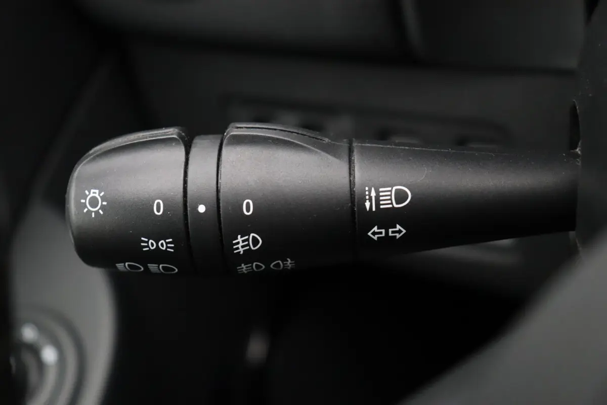 TCe 90pk Limited | Trekhaak | Achteruitrijcamera | Navigatie | Parkeersensoren Achter | Airco | Cruise Control