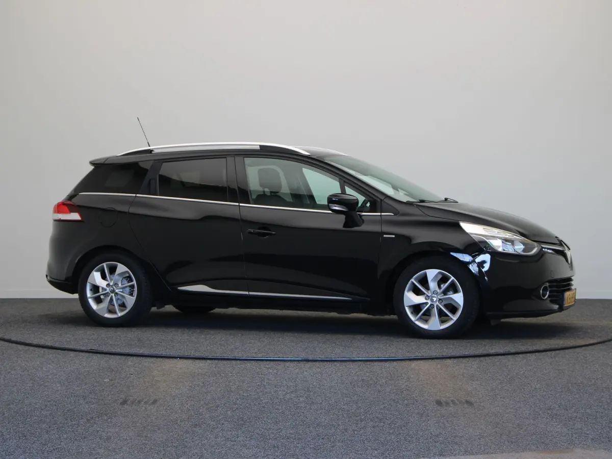 TCe 90pk Limited | Trekhaak | Achteruitrijcamera | Navigatie | Parkeersensoren Achter | Airco | Cruise Control