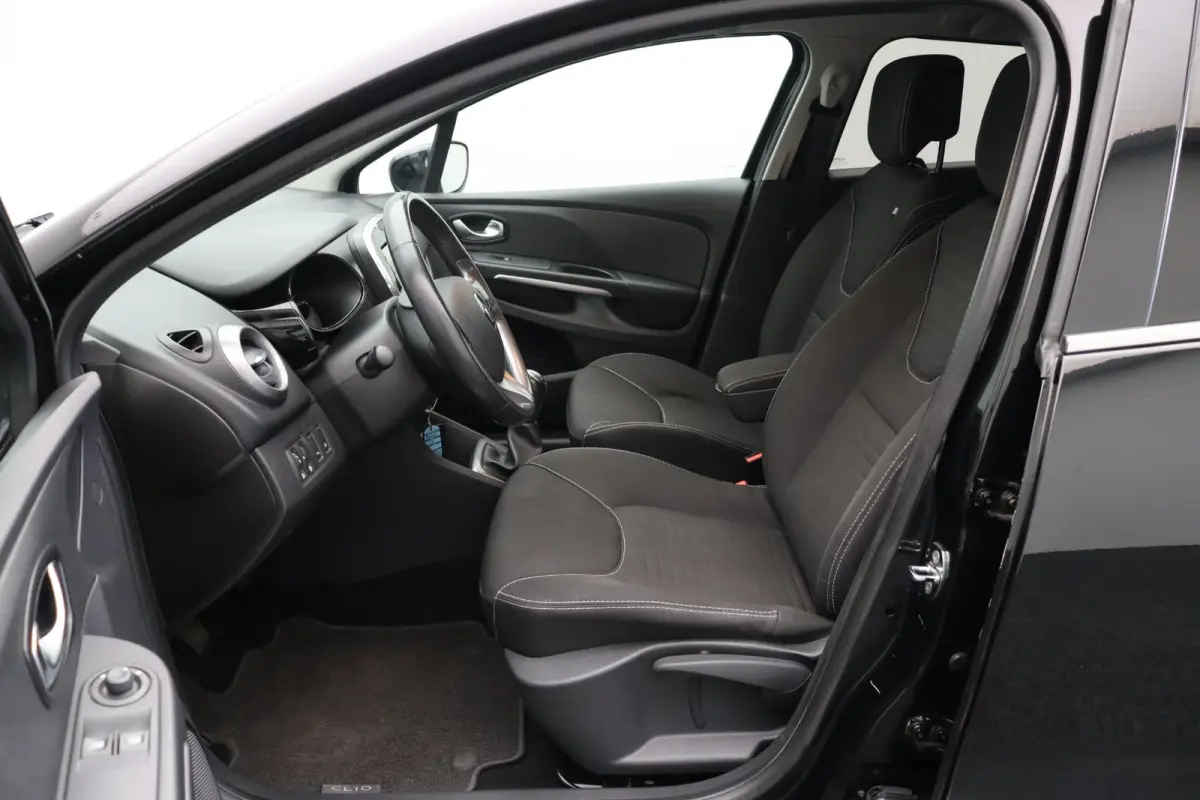 TCe 90pk Limited | Trekhaak | Achteruitrijcamera | Navigatie | Parkeersensoren Achter | Airco | Cruise Control