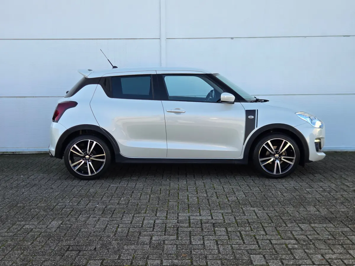 1.2 Sportline Cruise control / Apple Carplay/Android Auto / Achteruitrijcamera
