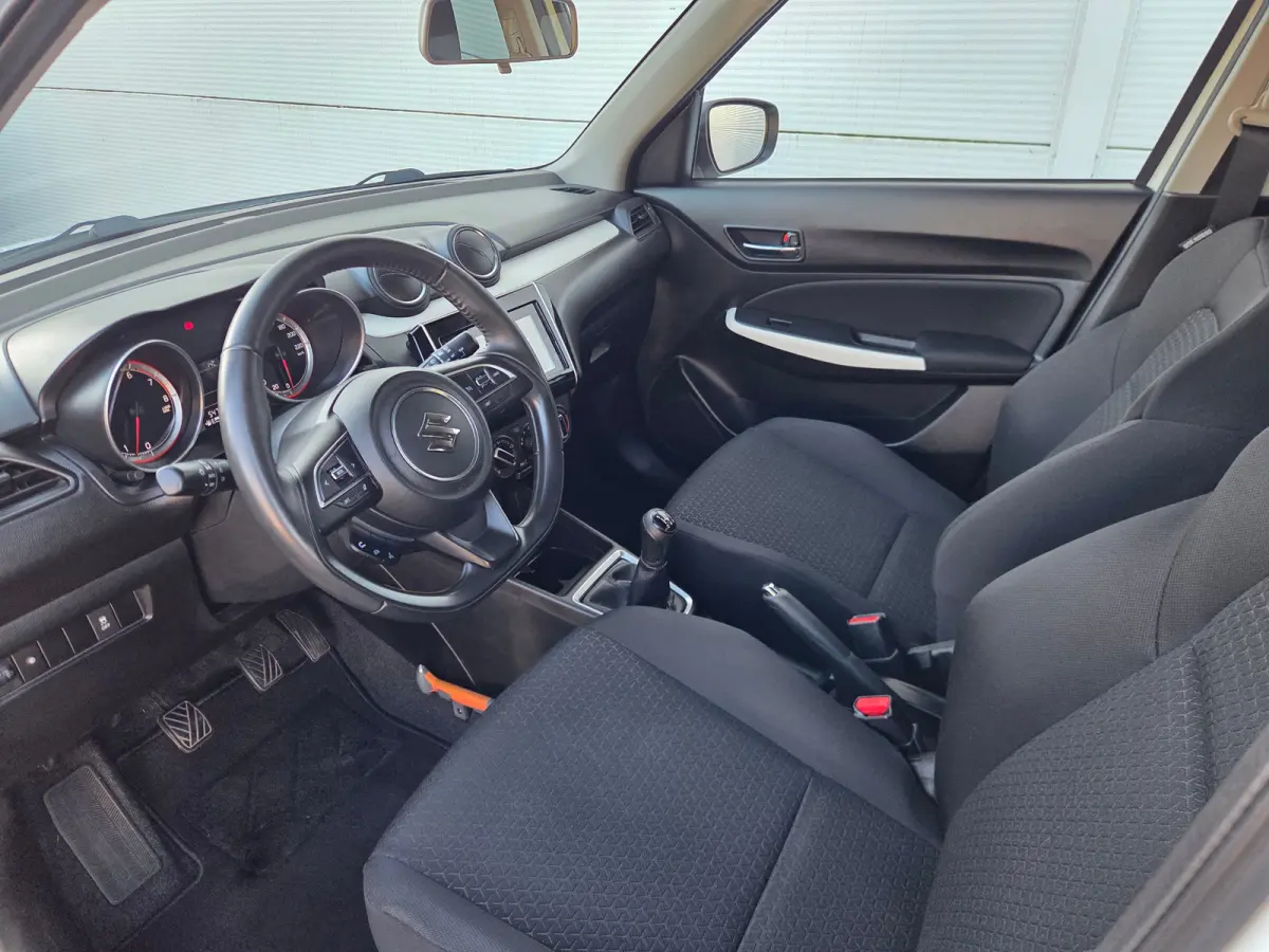1.2 Sportline Cruise control / Apple Carplay/Android Auto / Achteruitrijcamera