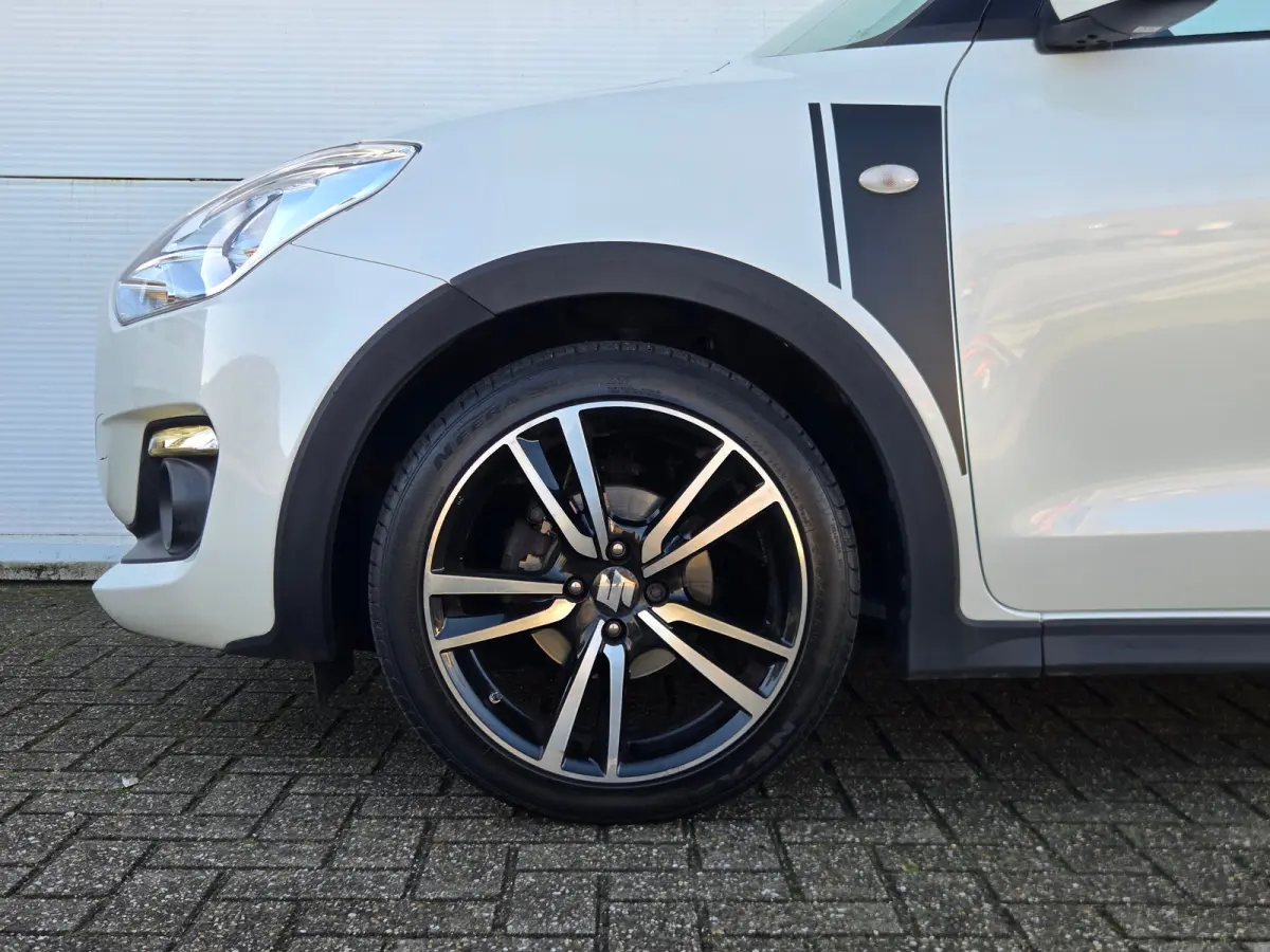 1.2 Sportline Cruise control / Apple Carplay/Android Auto / Achteruitrijcamera