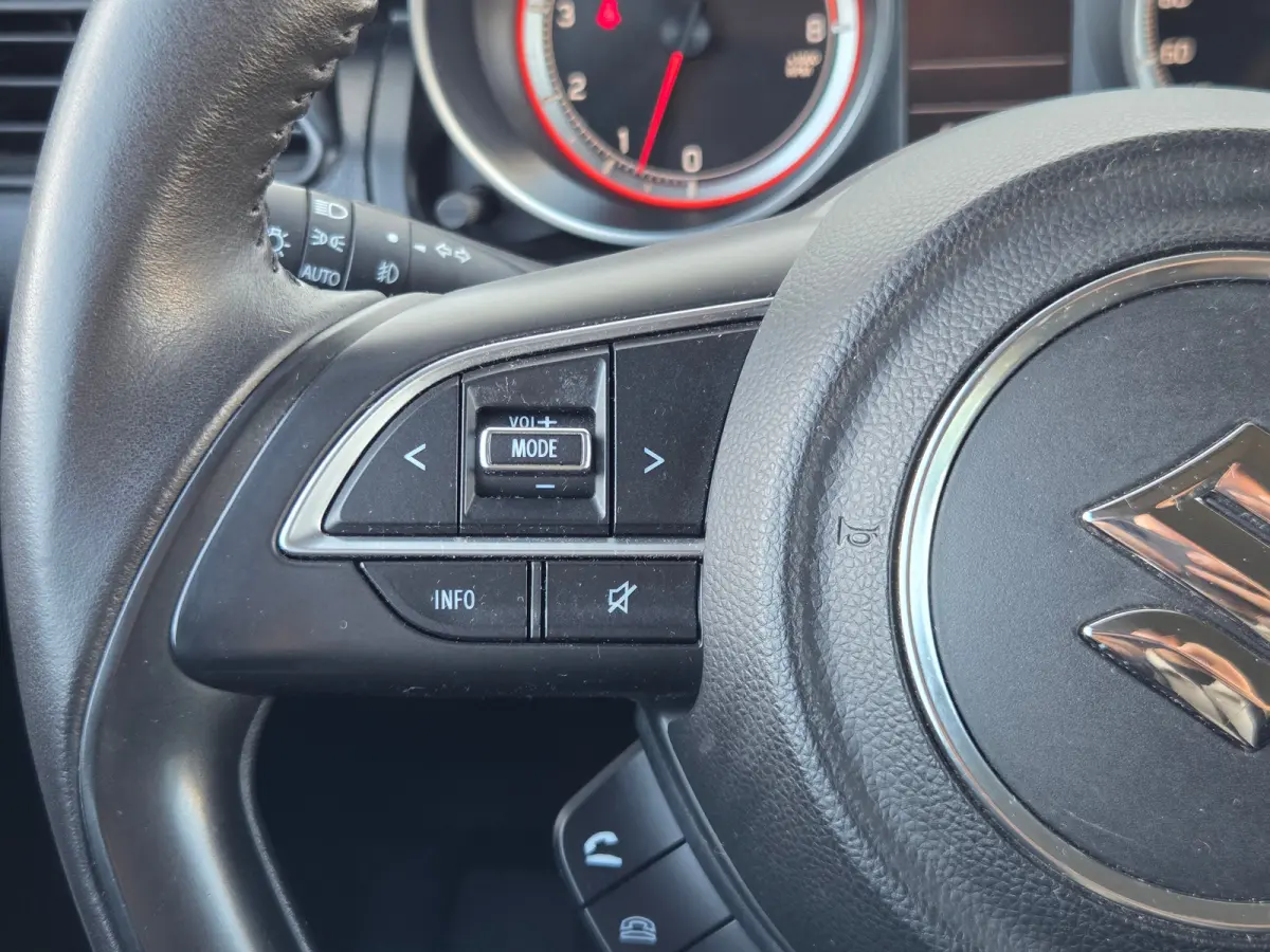 1.2 Sportline Cruise control / Apple Carplay/Android Auto / Achteruitrijcamera