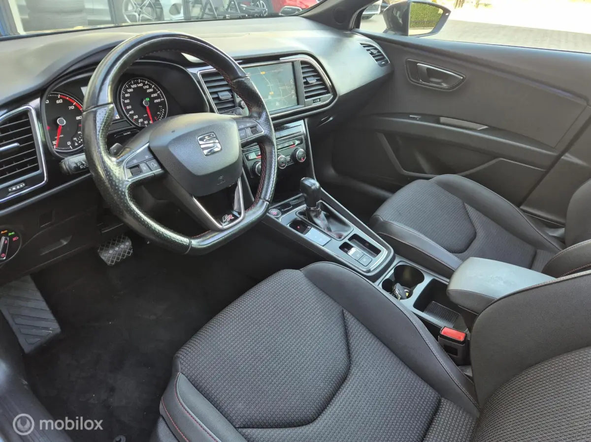 1.5 FR SCHUIFKANTELDAK APPLE CARPLAY AUTOMAAT