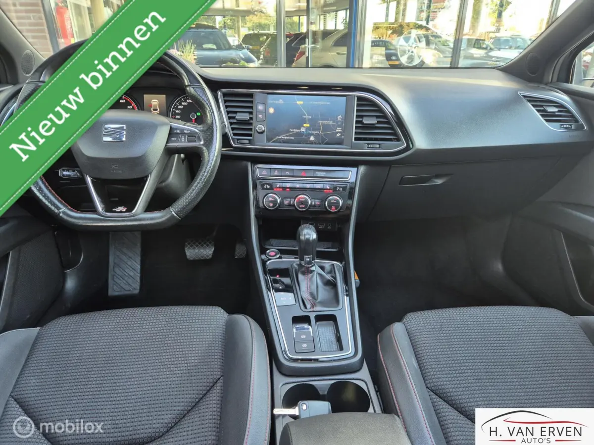 1.5 FR SCHUIFKANTELDAK APPLE CARPLAY AUTOMAAT