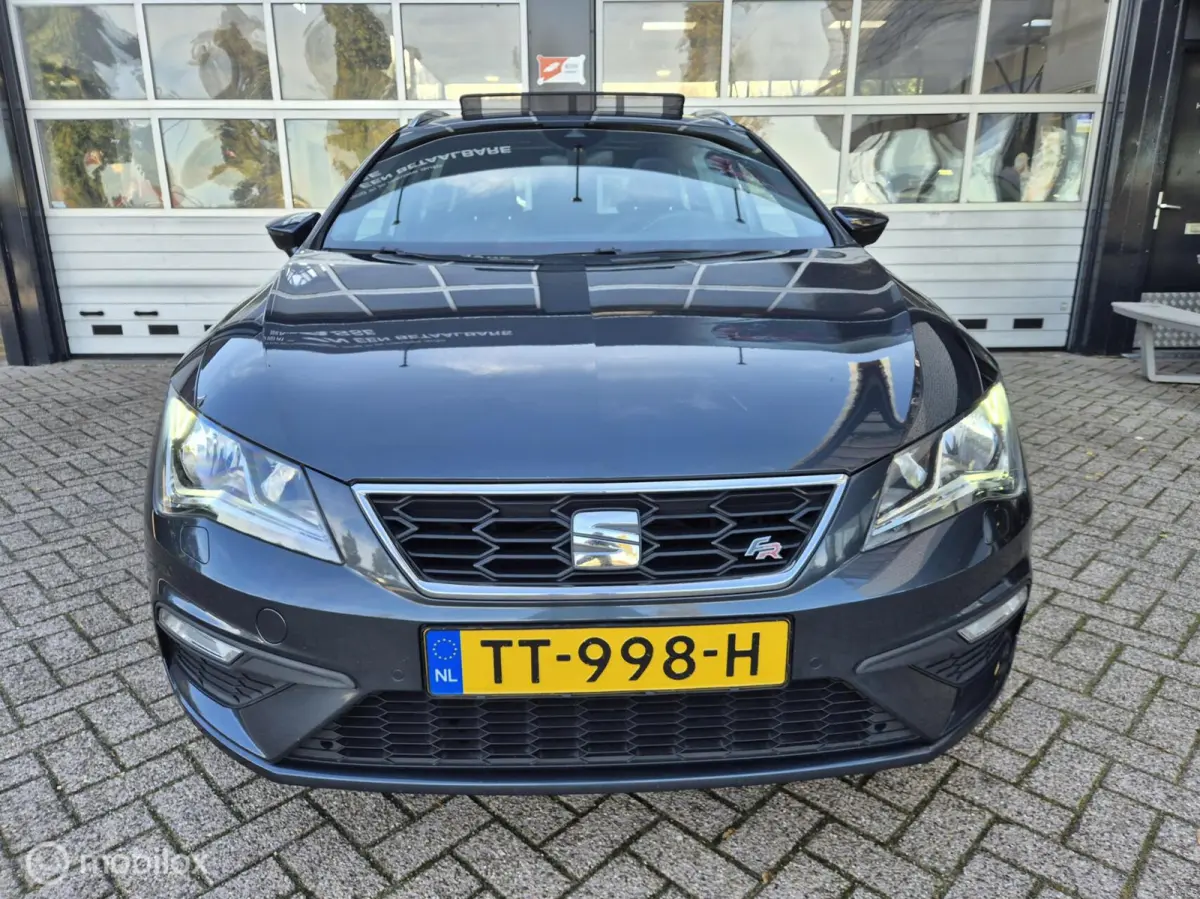 1.5 FR SCHUIFKANTELDAK APPLE CARPLAY AUTOMAAT
