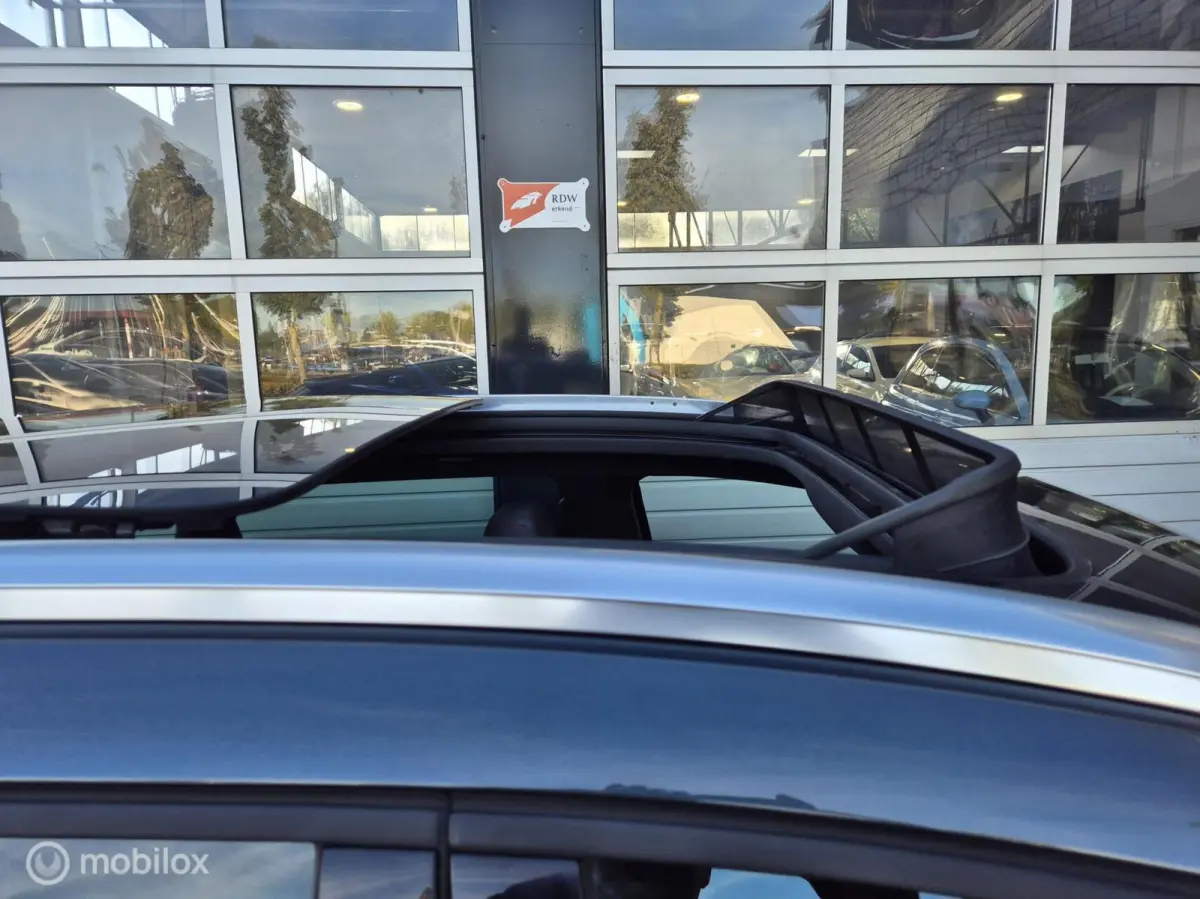 1.5 FR SCHUIFKANTELDAK APPLE CARPLAY AUTOMAAT