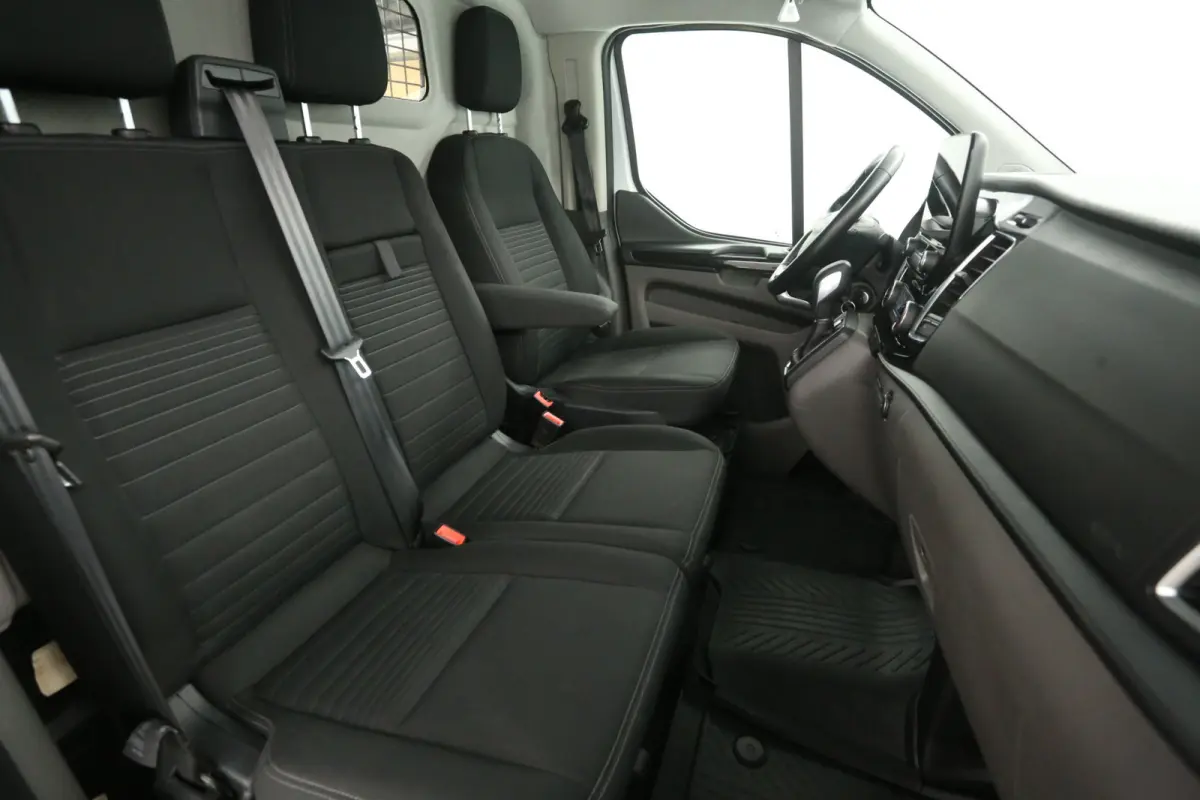 2.0 TDCI 170PK L2H1 | Automaat | Airco | Camera | Cruise | Carplay | 3 Zits | Trekhaak | Parkeersens.
