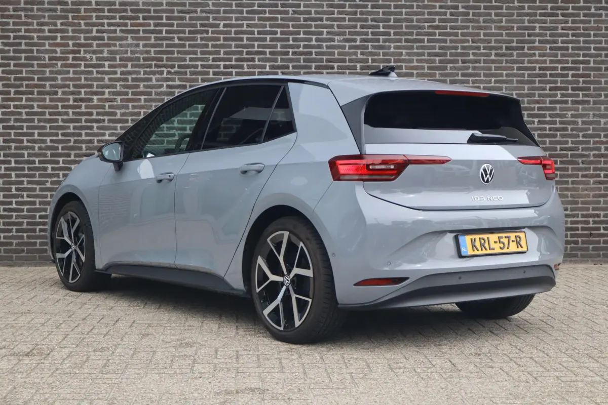 190pk Style 58 kWh | Panoramadak | 20" Velgen | Steunhaak